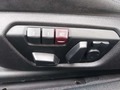 Vue des boutons de commande des sièges électriques