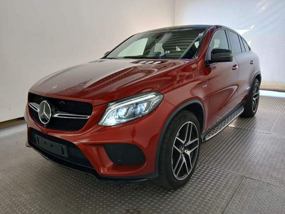 Вид спереди слева