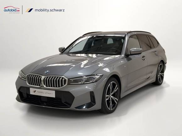 Pogled levo spredaj