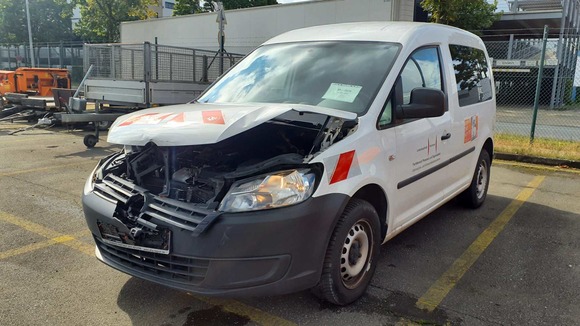 Vaizdas iš priekio kairės