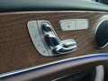 Vue des boutons de commande des sièges électriques