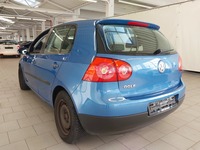 Pogled levo zadaj