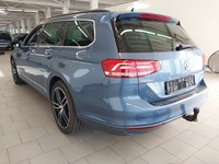 Pogled levo zadaj