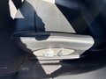 Vue des boutons de commande des sièges électriques