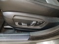 Vue des boutons de commande des sièges électriques