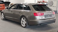 Pogled levo zadaj