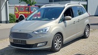Pogled levo spredaj