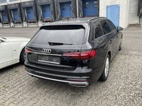 Изглед отзад отдясно