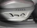 Vue des boutons de commande des sièges électriques