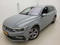 VW Passat variant 1.5 TSI R-Line Bns+
