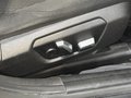 Vue des boutons de commande des sièges électriques
