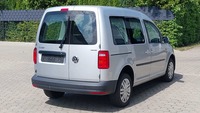 Vaizdas iš galo dešinės