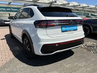 Pogled od pozadi levo