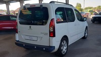 Вид сзади справа