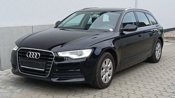 Pogled levo spredaj