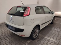 Pogled od pozadi desno