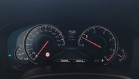Вид на приборную панель