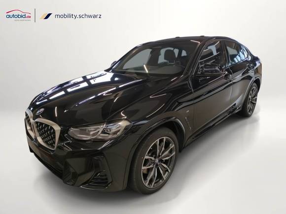 Pogled levo spredaj
