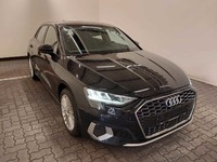 Skats no labās puses priekšā