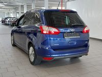 Вид сзади слева