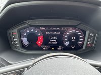 Вид на приборную панель