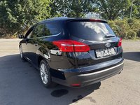 Вид сзади слева