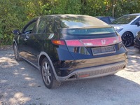 Pogled od pozadi levo