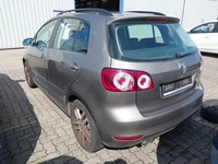 Pogled od pozadi levo