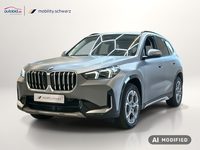 Pogled levo spredaj