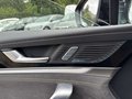 Vue des boutons de commande des sièges électriques