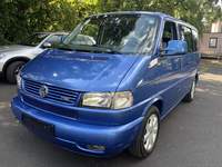 Pogled levo spredaj