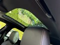 Vue du toit ouvrant / toit panoramique