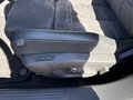 Vue des boutons de commande des sièges électriques