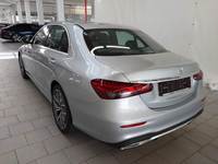 Vaizdas iš galo kairės
