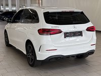 Вид сзади слева