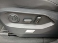 Vue des boutons de commande des sièges électriques