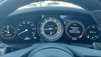 Вид на приборную панель