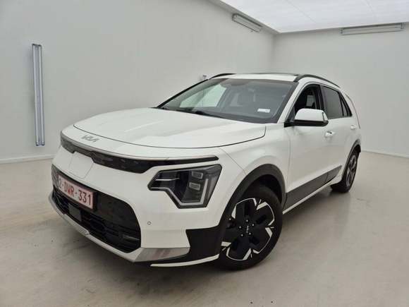 Pogled levo spredaj