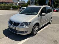 Pogled levo spredaj