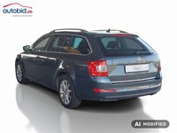 Вид сзади слева