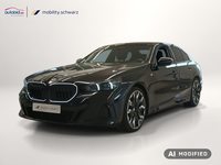 Вид спереди слева