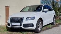 Pogled levo spredaj