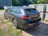 Вид сзади слева