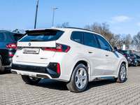Vue de l’arrière gauche