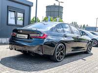 Vue de l’arrière gauche