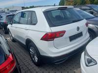 Pogled od pozadi levo