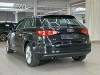 Вид сзади слева