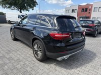 Изглед отзад отляво