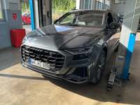 Вид спереди слева