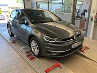 Вид спереди справа